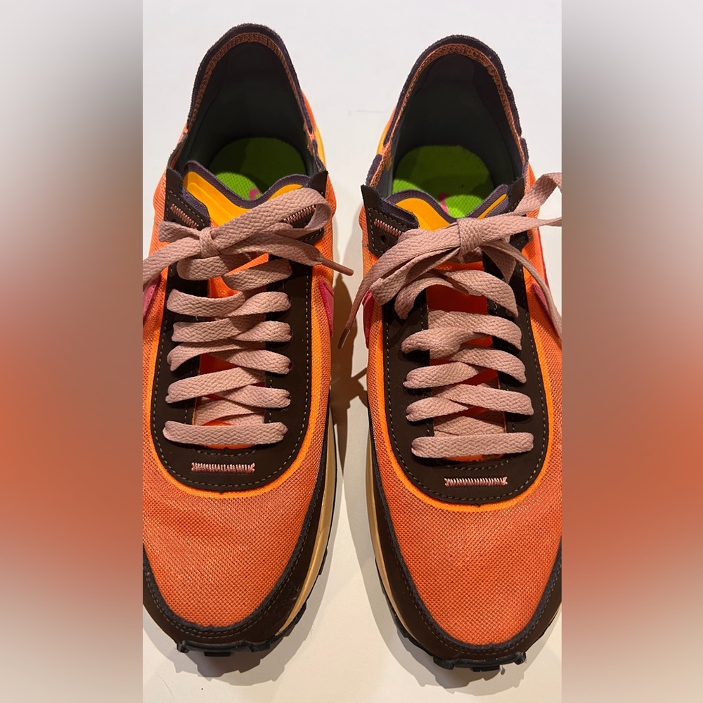 Nike waffle special edition
